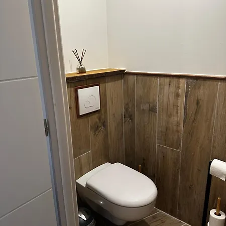 D Hotes Du Fromental B&B